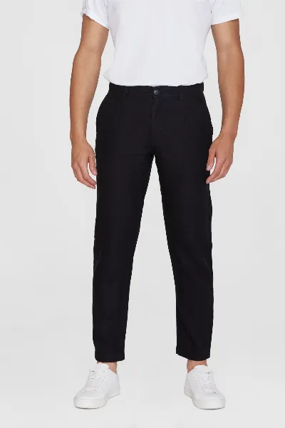 KnowledgeCotton Apparel KnowledgeCotton Apparel Herren vegan Hose Leinen Chuck Regular Schwarz Jet