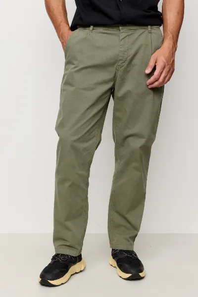 recolution Recolution Herren vegan Chinos Eiche Dunkel Olive