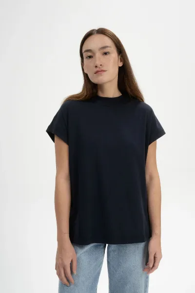 MELA T-Shirt Madhu