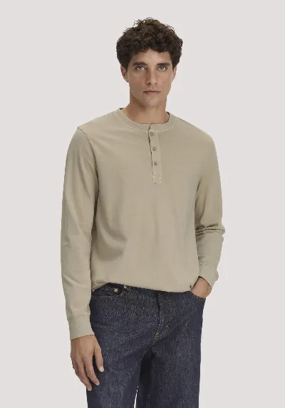 hessnatur hessnatur Herren Henley Longsleeve Relaxed aus Bio-Baumwolle - beige