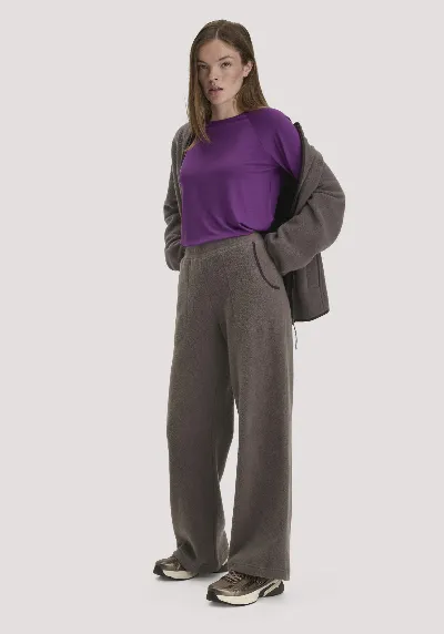 hessnatur hessnatur Loungewear Fleece Hose Relaxed ACTIVE LIGHT aus Bio-Baumwolle - lila