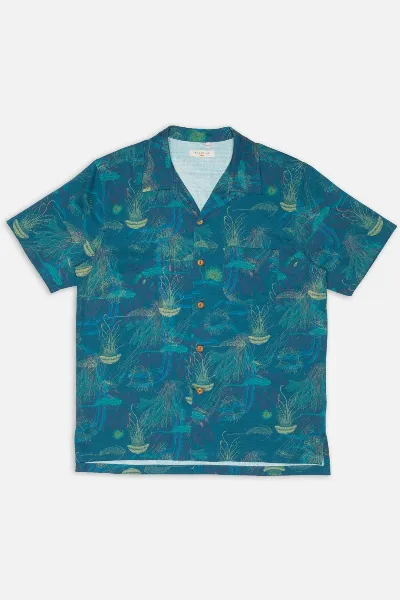 Nudie Jeans Hemd Arvid Hawaii Deep Sea Blau