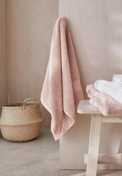 hessnatur hessnatur Frottier Handtuch aus Bio-Baumwolle - rosa - Größe 70x140 cm