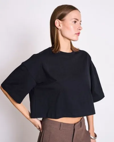 JAN N JUNE JAN N JUNE Cropped Boxy T-Shirt LUPA aus Baumwolle