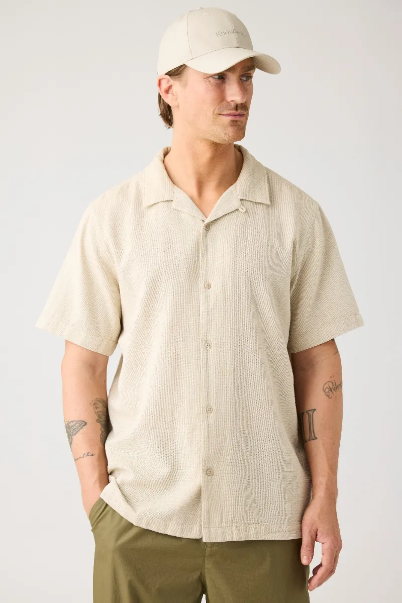 KnowledgeCotton Apparel KnowledgeCotton Apparel Herren vegan Hemd Relaxed Short Sleeve Twill