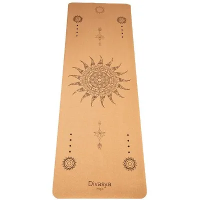 Divasya Divasya Reise Yogamatte aus Kork & Naturkautschuk mit Schutzhülle