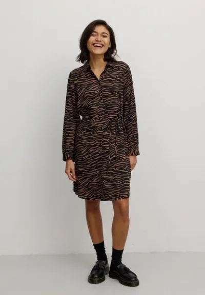 recolution Damen Kleid aus LENZING ECOVERO Viskose - MELON ZEBRA - recolution