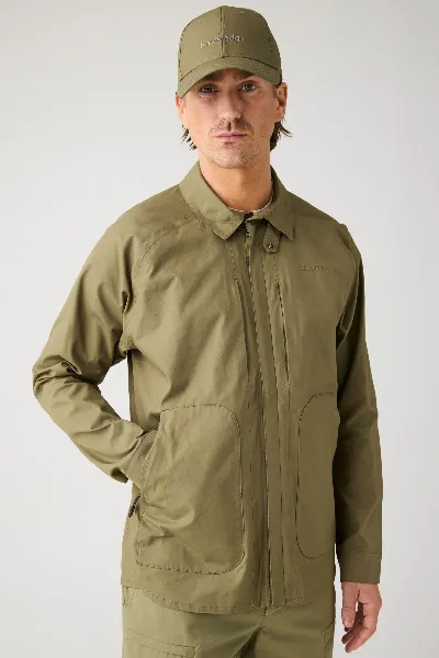 KnowledgeCotton Apparel KnowledgeCotton Apparel Herren vegan Jacke Vent Canvas 200 Gebrannte Olive