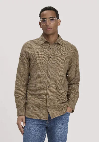 hessnatur hessnatur Herren Flanell Karo Hemd Regular aus Bio-Baumwolle mit TENCEL™ Lyocell - braun - Größe S (37/38)