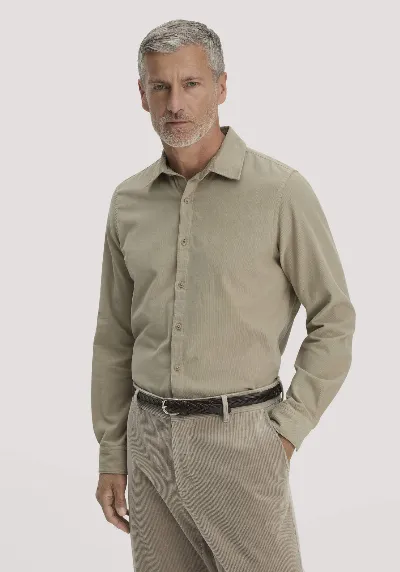 hessnatur hessnatur Herren Cordhemd Regular aus Bio-Baumwolle - beige - Größe M (39/40)
