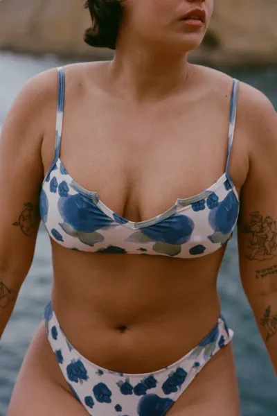 Nénés Nénés Damen vegan Bikinioberteil Manon Blau Floral