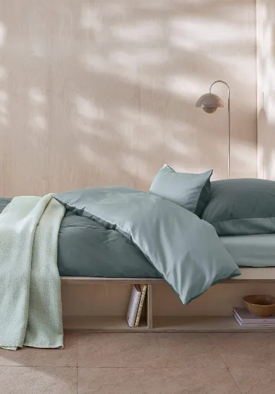 hessnatur hessnatur Satin Wende Bettwäsche Set aus Bio-Baumwolle - grün - Größe 240x220 / 2x80x80 cm