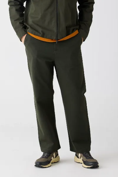 KnowledgeCotton Apparel KnowledgeCotton Apparel Herren vegan Chino-Hose Flint Wide Forrest Night Green