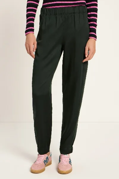 Lanius Hose Tencel Gr&uuml;n