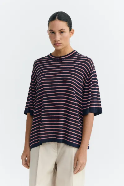 thinking mu Thinking MU Damen vegan T-Shirt Oversized Zenna Gestreift Marine/Pink