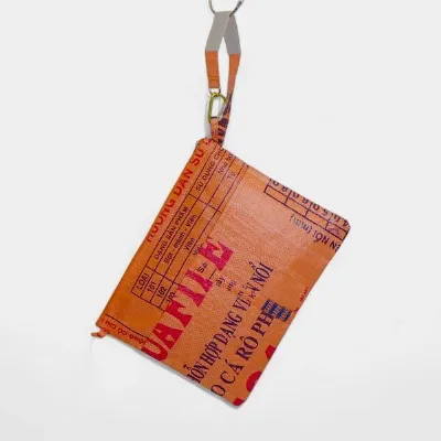 REFISHED fair fashion REFISHED fair fashion Täschchen 'BAG-IN-BAG' (XL) - upcycelte Fischfuttersäcke