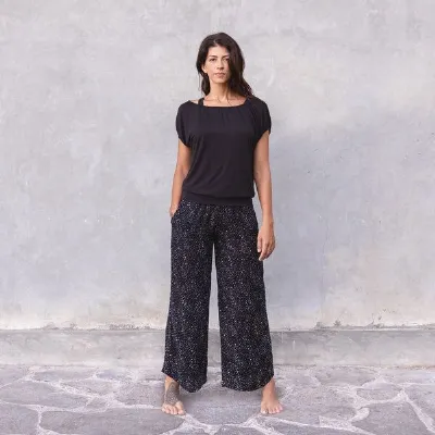Jaya Jaya LUCY - Damen - lockeres Shirt für Yoga und Freizeit