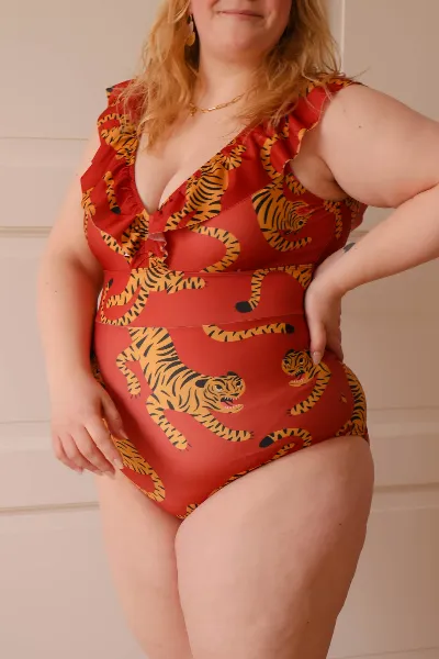 Averie Averie Damen vegan Badeanzug Retro One-Piece Andra Tiger Print On Bronze