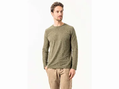 Living Crafts Living Crafts Bio-Herren-Langarmshirt 'YADEN' mit Rundhalsausschnitt, moss green,