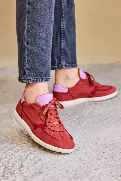 Minuit Sur Terre Minuit Sur Terre Damen vegan Sneaker Rive In Korallenrot Orange