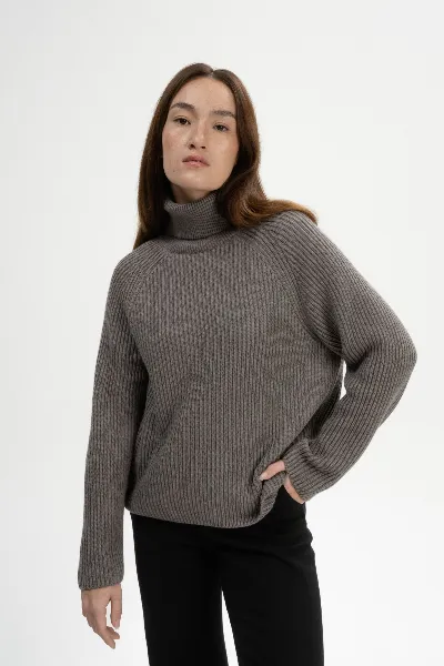 MELA MELA Damen vegan Strickpullover Rippen-Rollkragen Chirha Bär Melange