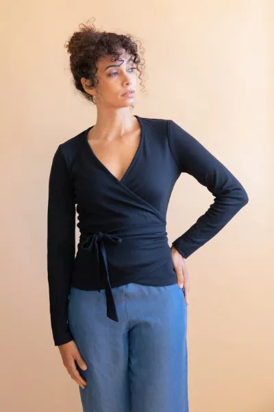 Avani Avani Damen vegan Wickeltop Langarm Olivier
