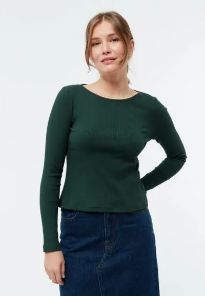 Givn Berlin Givn Berlin Longsleeve GBROSA mit U-Boot Ausschnitt aus Bio-Baumwoll Rippjersey