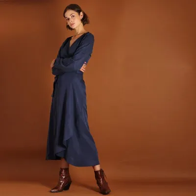 ManduTrap ManduTrap Langärmeliges Tencel Wickelkleid Tara in blau oder berry