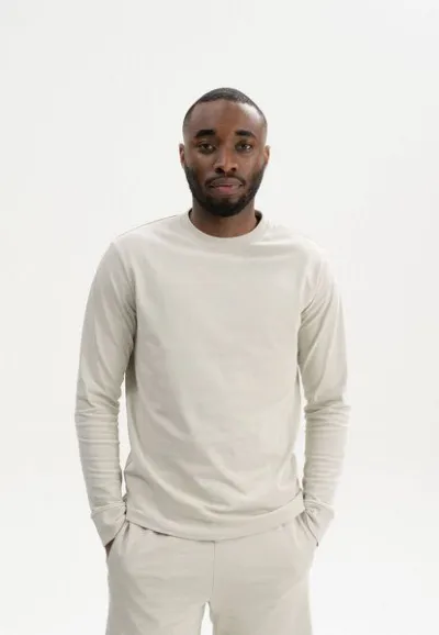 MELA MELA Langarmshirt Style TEJAS aus 100% Bio-Baumwolle