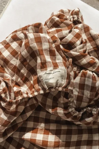 AmourLinen AmourLinen unisex vegan Spannbetttuch Mocha Gingham