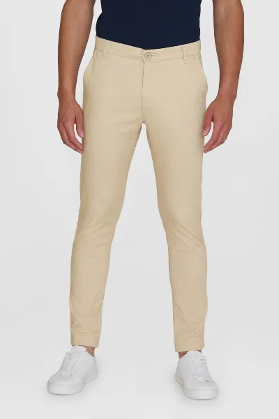 KnowledgeCotton Apparel KnowledgeCotton Apparel Herren vegan Chino Hose Luca Slim Twill Light Feather Gray