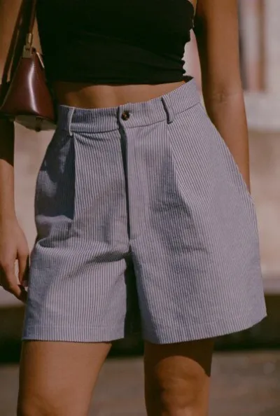 Nénés Nénés Shorts Alizée