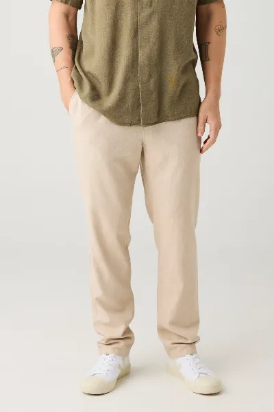KnowledgeCotton Apparel KnowledgeCotton Apparel Herren vegan Hose Tim Tapered Leinen Mix Light Feather Gray