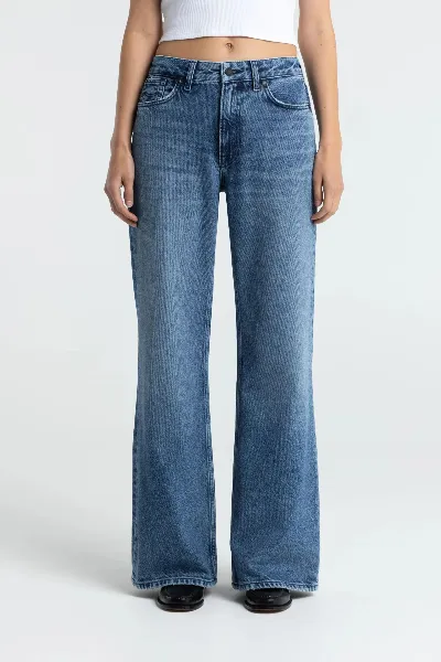 Kings of Indigo Jeans Jane Rechange Mid Worn