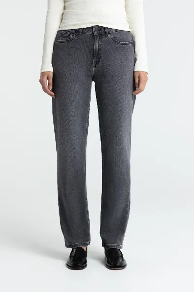 Kings Of Indigo Kings of Indigo Damen vegan Jeans Inoe Mid Rise Straight Leg