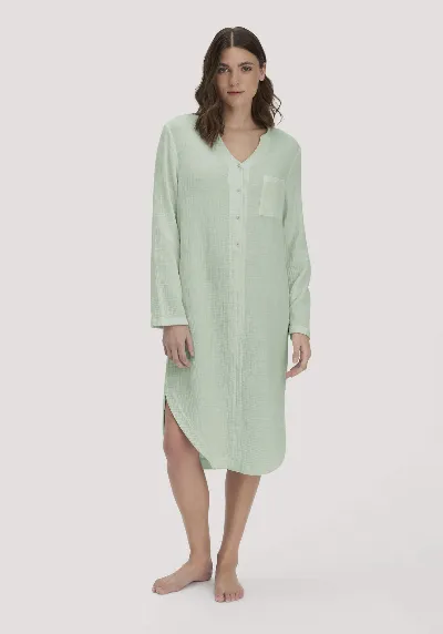 hessnatur hessnatur Damen Musselin Nachthemd Relaxed PURE COMFORT aus Bio Baumwolle - grün