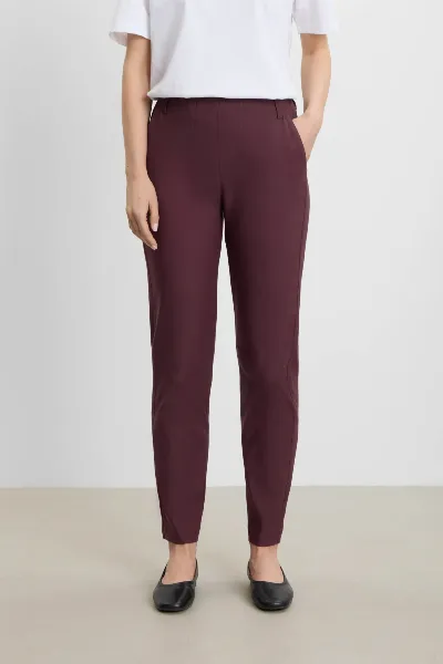 LAURIE LAURIE Damen vegan Hose Taylor Regular-Passform Kurze Länge, Dunkelpflaume