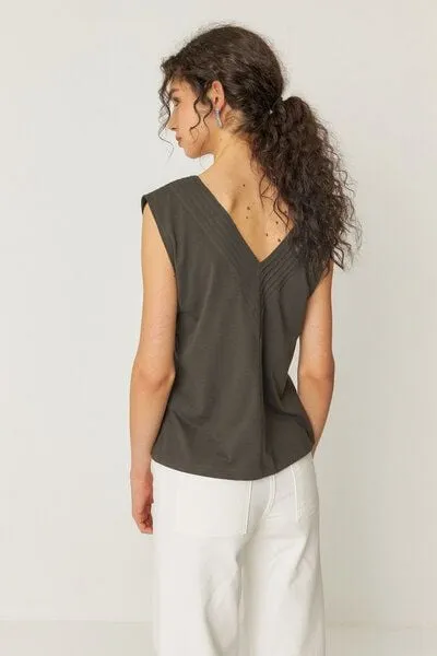 SKFK SKFK Top Zuntz 1 - Dark Khaki - aus Biobaumwolle