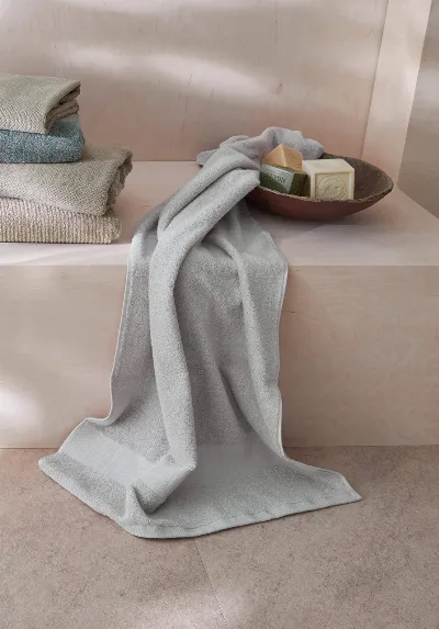 hessnatur hessnatur Frottier Handtuch aus Bio-Baumwolle - grau - Größe 50x100 cm