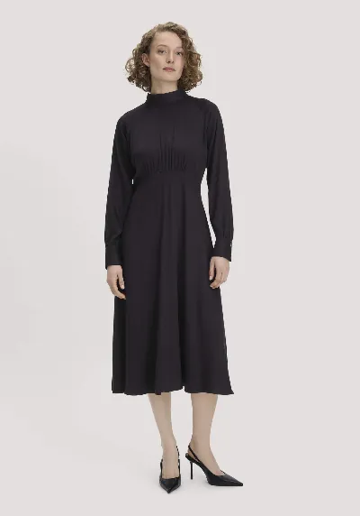 hessnatur hessnatur Damen Kleid Midi tailliert aus LENZING™ ECOVERO™ Viskose