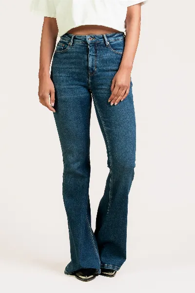 Kuyichi Kuyichi Damen vegan Jeans Lisette Flare Clean Blue