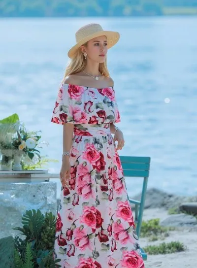 Ingoria Ingoria Eliana Maxikleid mit Carmen-Ausschnitt (Print)