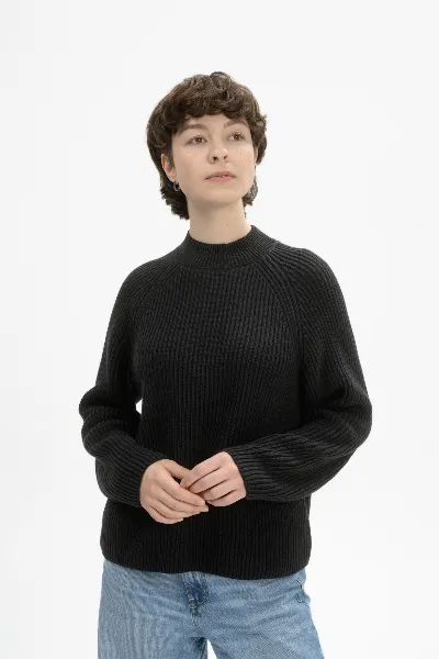 MELA MELA Damen vegan Strickpullover Rippe Stand Up Kragen Analah