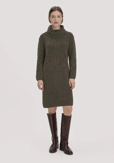 hessnatur hessnatur Damen Strickkleid Relaxed aus Bio-Baumwolle - grün