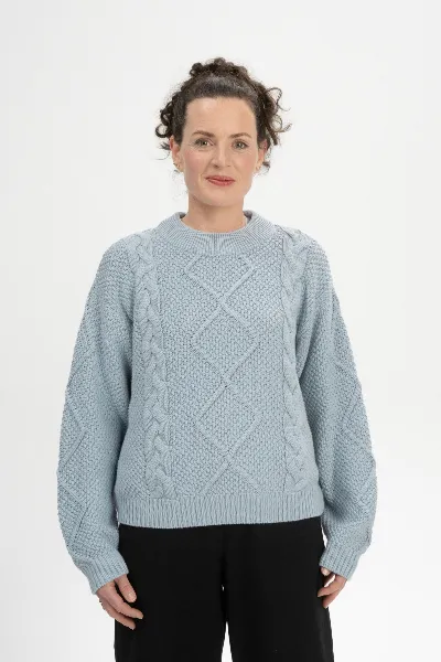 MELA MELA Damen vegan Strickpullover Cable Samaira Cloudy Blue