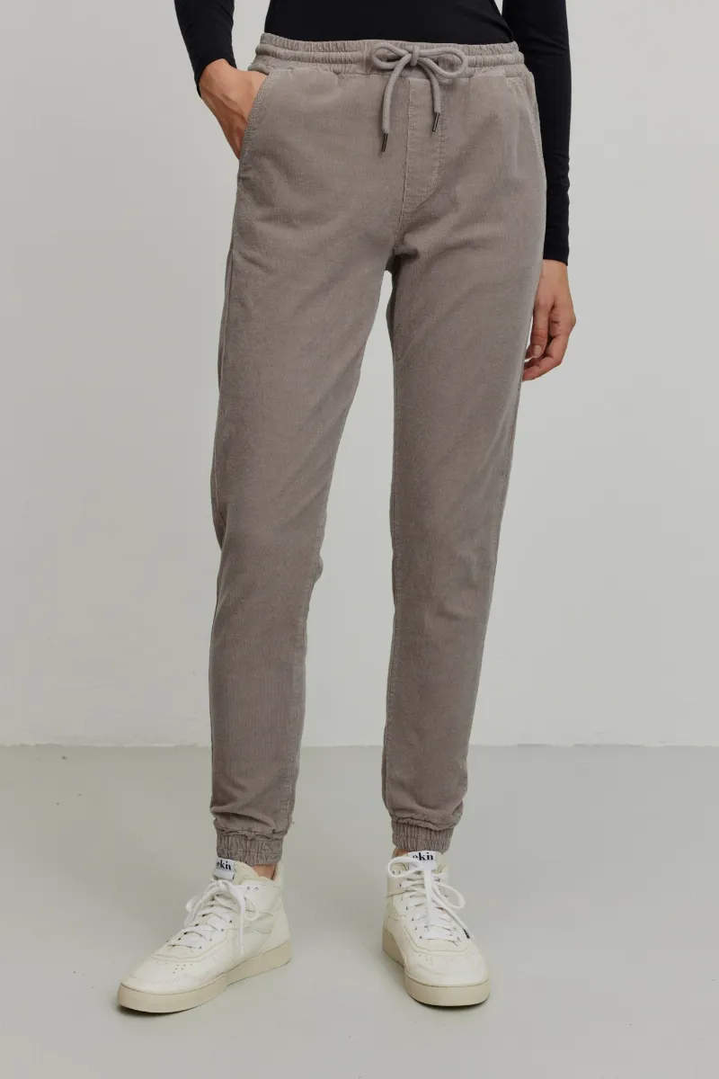 recolution Recolution Damen vegan Jogginghose Chino Cord Chaiturus Hazel Braun