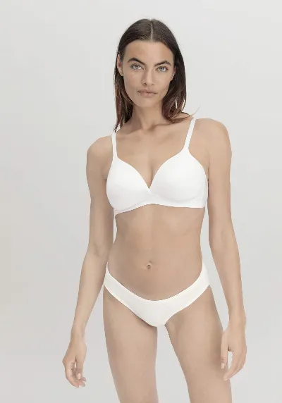 hessnatur hessnatur Damen Spacer BH bügellos PURE SENSE aus TENCEL™ Modal - weiß