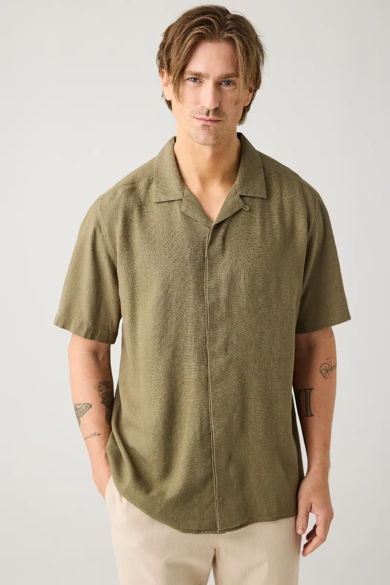 KnowledgeCotton Apparel KnowledgeCotton Apparel Herren vegan Kurzarmhemd Moss Relaxed Burned Olive