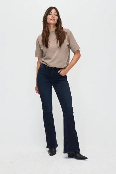 Kuyichi Kuyichi Damen vegan Lisette Flare Jeans Tiefblau
