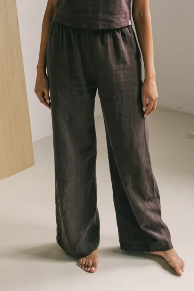 The View Yoga The View Yoga Damen vegan Hose Teya Brown